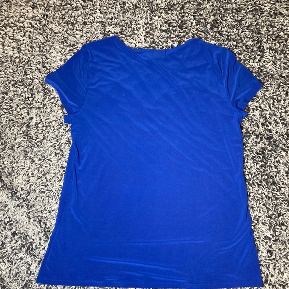 Blue blouse, cute open on top, size medium - Picture 1 of 3